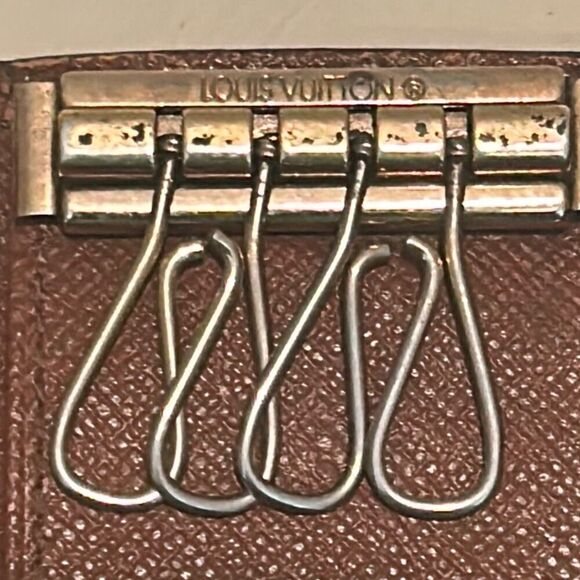 Louis Vuitton Monogram Key Holder Case Brown Coated LV Logo Print 4 Key Luxury - Picture 8 of 9